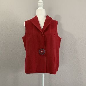 Norm Thompson‎ Women's Red Boiled Wool Vest Flower Snap Closure Size Medium EUC